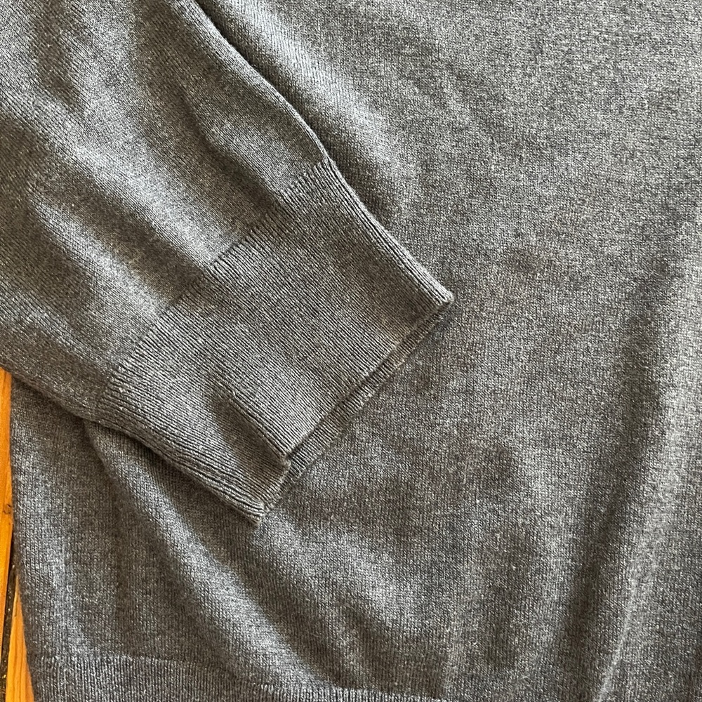Banana Republic Silk Cotton Cashmere V-neck sweater size XL - Picture 4 of 4